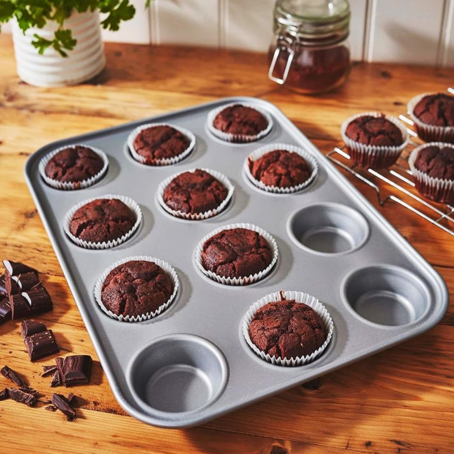 12 Cup Non-Stick Dishwasher & Oven Safe Cupcake/Muffin Baking Tray