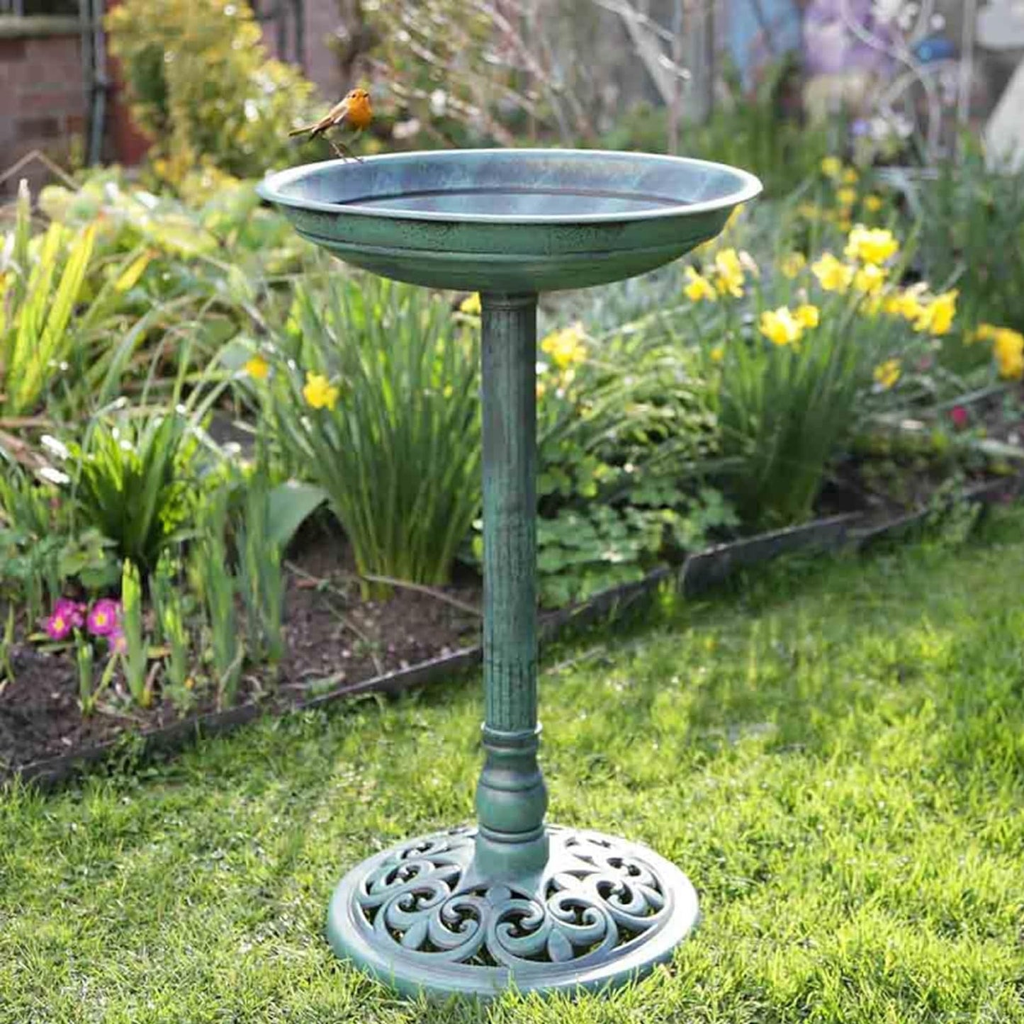 Metal Effect Free Standing Traditional Resin Bird Bath Victorian Style Outdoor Garden Water Bowl