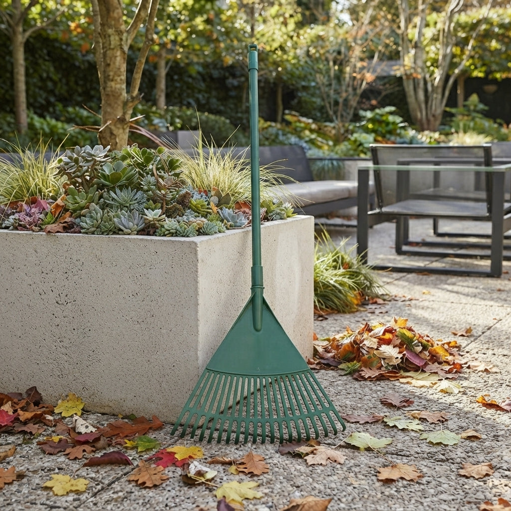 Telescopic Plastic Garden Leaf Rake Lawn Cleaning Tool 20 Tooth Tines