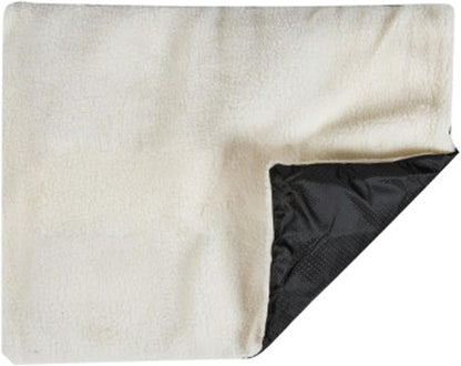 Snug Thermal Self Heating Fleece Pet Blanket Mats Non-Slip Ideal For Cats & Dogs
