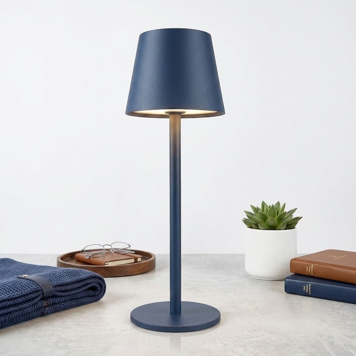 Rechargeable Table Lantern – Modern Cordless LED Lamp with 3 Touch-Control